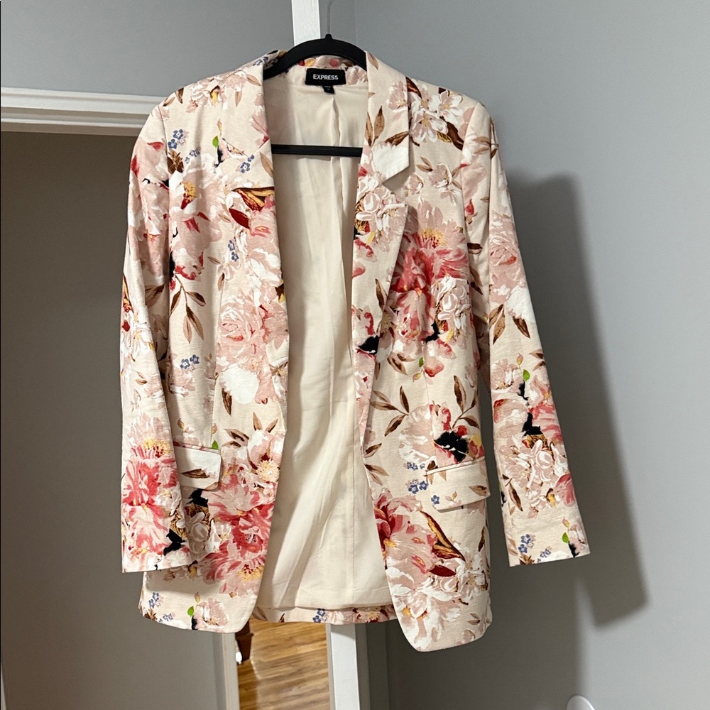 Express Floral Blazer - Cream and Pink